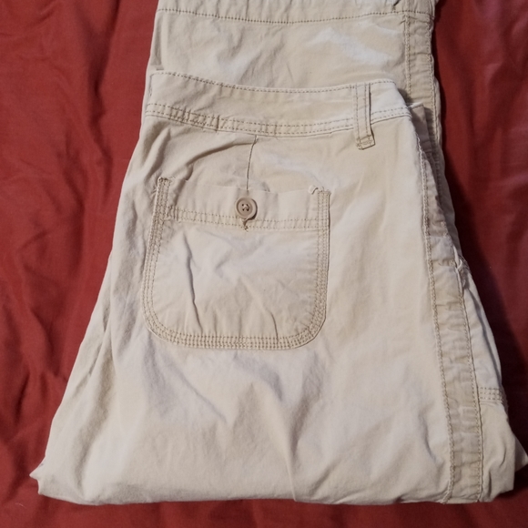 St Johns Bay khaki capris size 14 - Picture 1 of 3